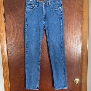 Etroite men’s size 32/31 blue jeans.